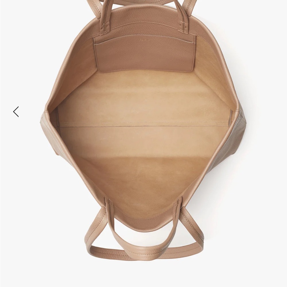 Cuyana tall easy tote in cappuccino - Picture 4 of 16